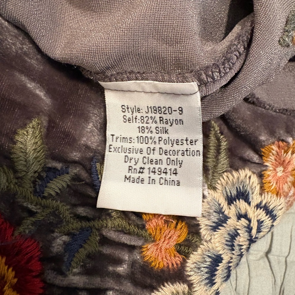 Johnny Was NWT Sisilia Velvet Flare Sleeve Blouse - Pewter, L - Picture 10 of 10